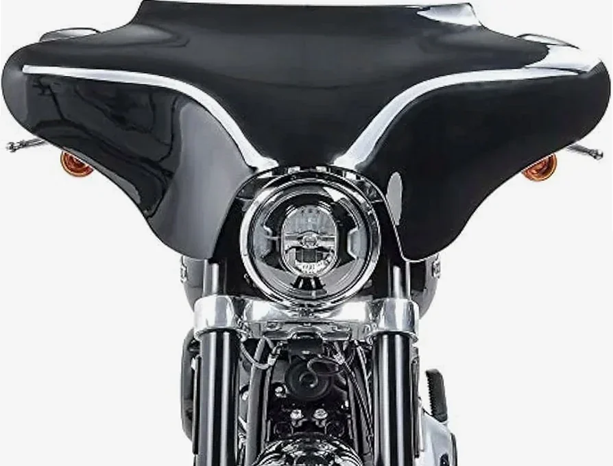 Универсальный обтекатель Batwing для Harley-Davidson — детальный ракурс