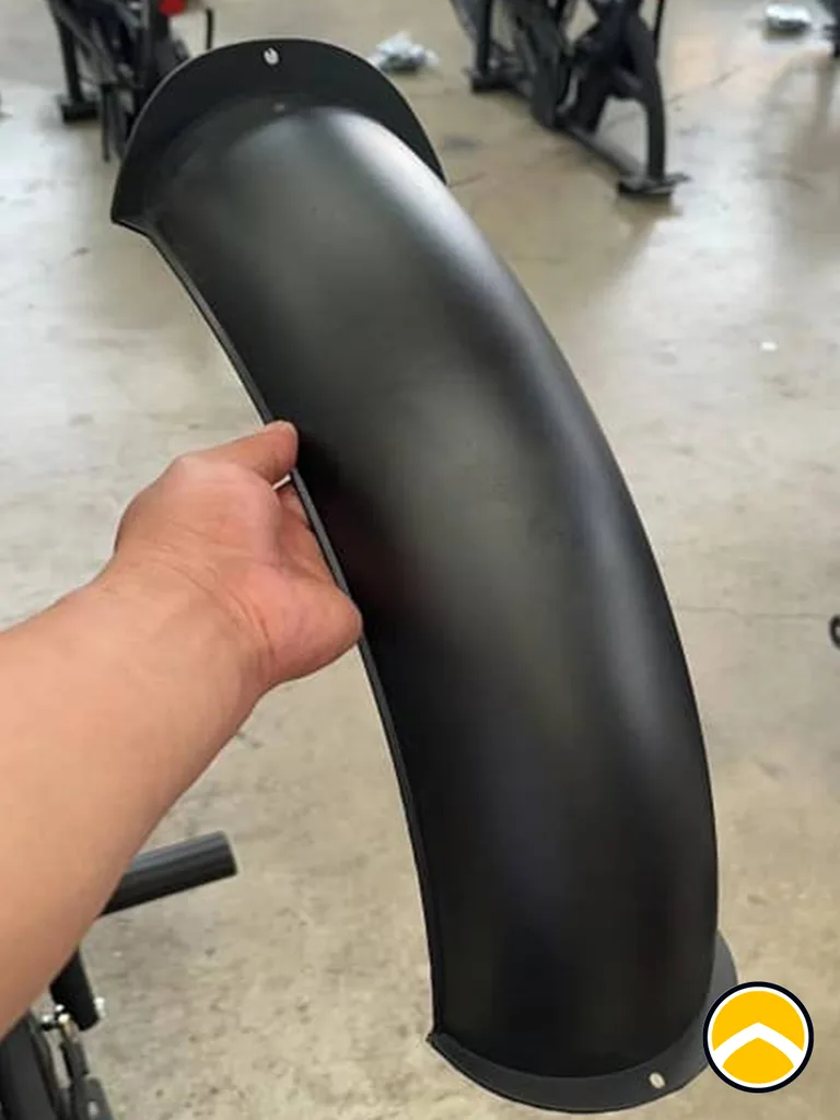 Ветрозащита и дефлектор для мотоцикла — детальный ракурс