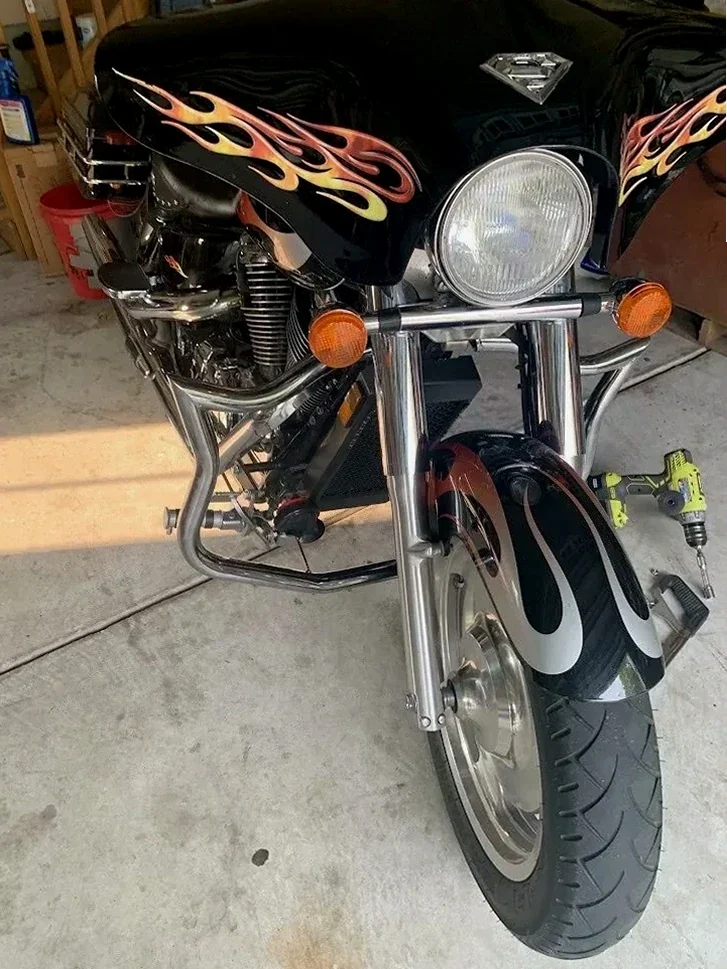 Дуги безопасности для Honda Shadow Sabre — детальный ракурс