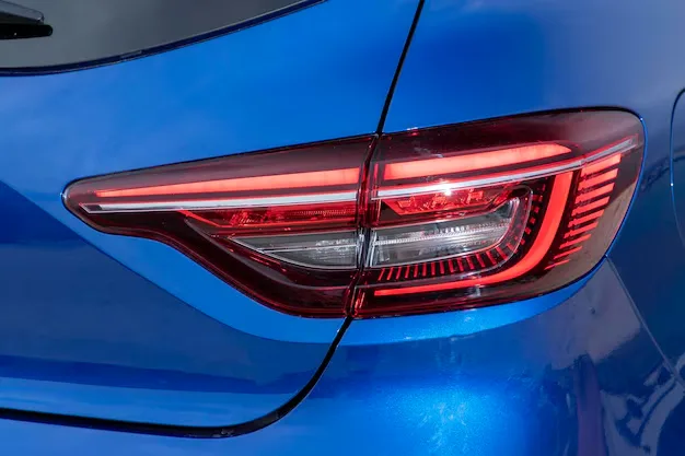 Задний стоп-сигнал Мальтийский крест — детальный ракурс