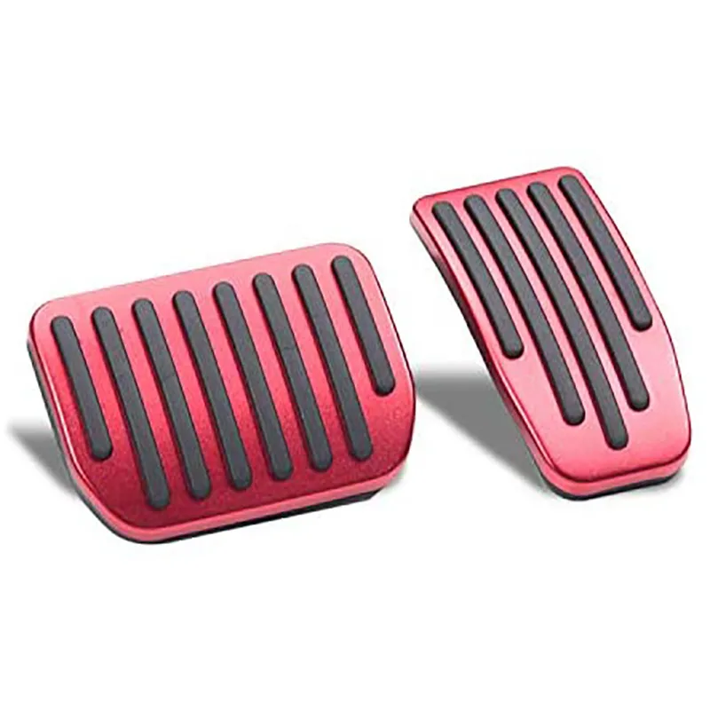 Хромированная накладка на педаль тормоза — детальный ракурс