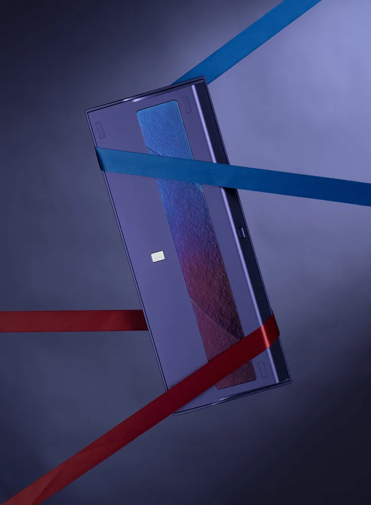 Свеча зажигания NGK DPR8EA-9 — детальный ракурс