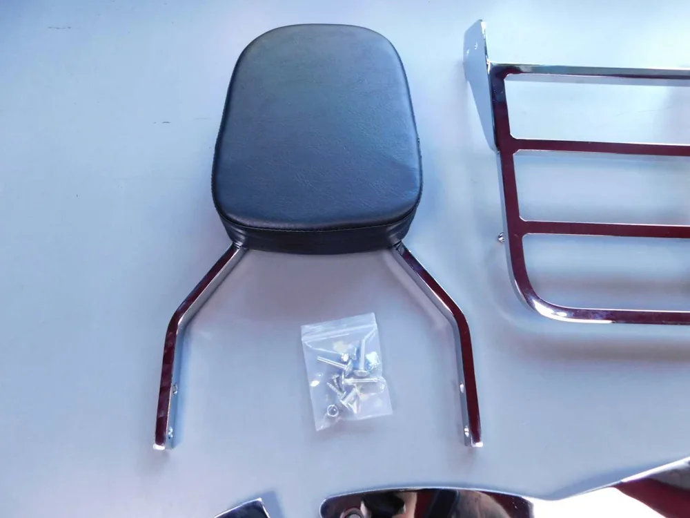 Спинка с багажником для Yamaha Drag Star (400-650) — детальный ракурс